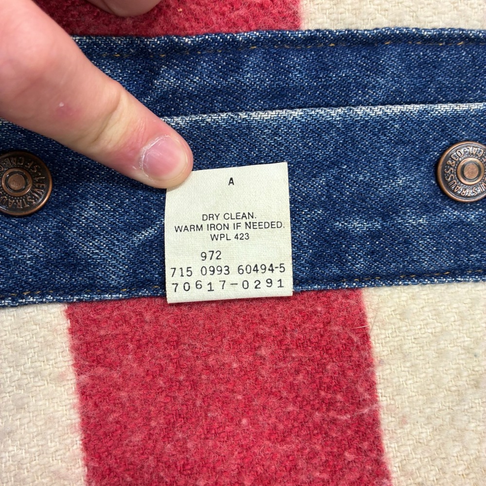 Vintage Levi's Hudson Bay Stripe Lined Jean Jacket Black Tab Usa - Picture 8 of 9